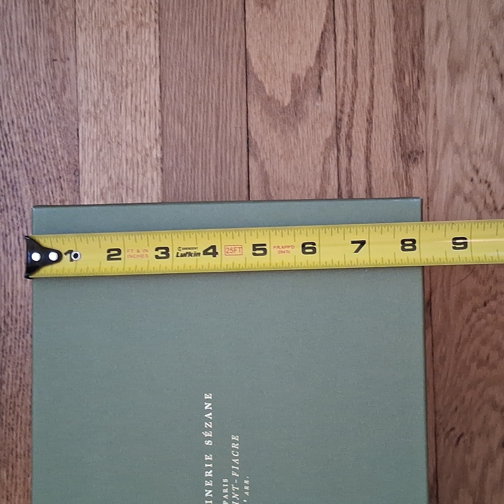 Sezane Box - Picture 6 of 7